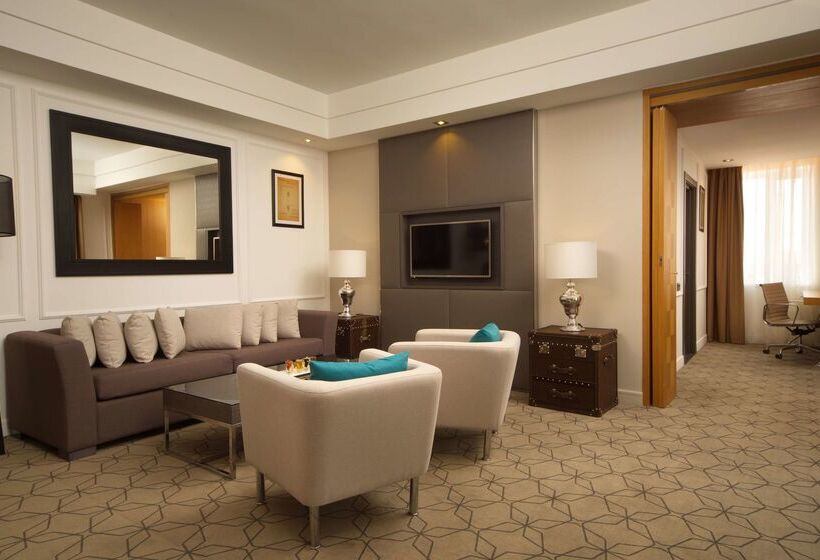 فندق Doubletree By Hilton Kazan City Center