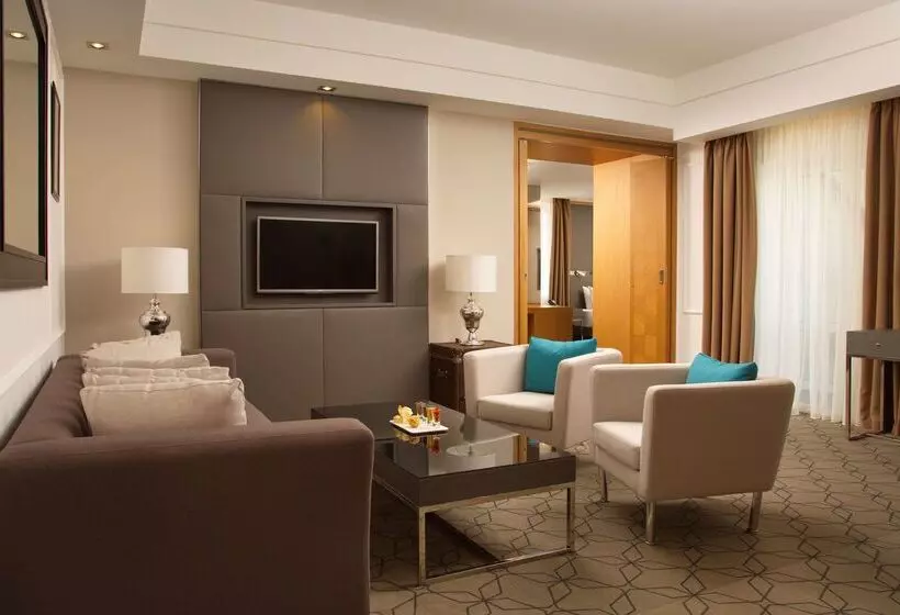 בית מלון כפרי Doubletree By Hilton Kazan City Center