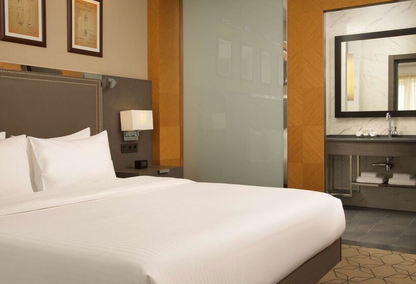 فندق Doubletree By Hilton Kazan City Center