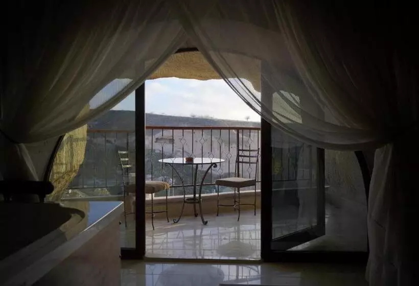 호텔 Fairyland Cave