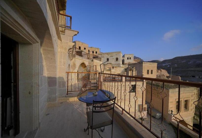 هتل Fairyland Cave