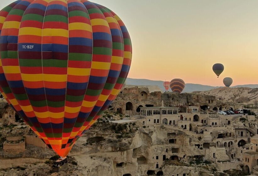 هتل Fairyland Cave