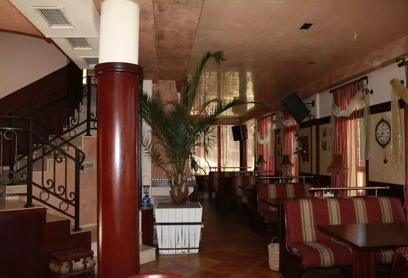 酒店 Forest Glade апартаменти и стаи за гости