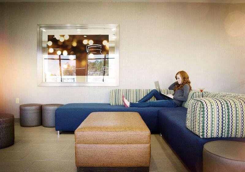 هتل Hilton Garden Inn Longview