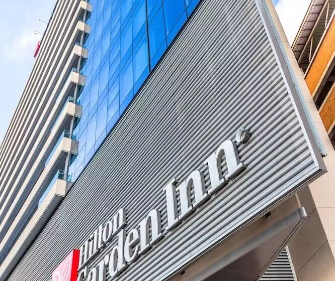 בית מלון כפרי Hilton Garden Inn Montevideo