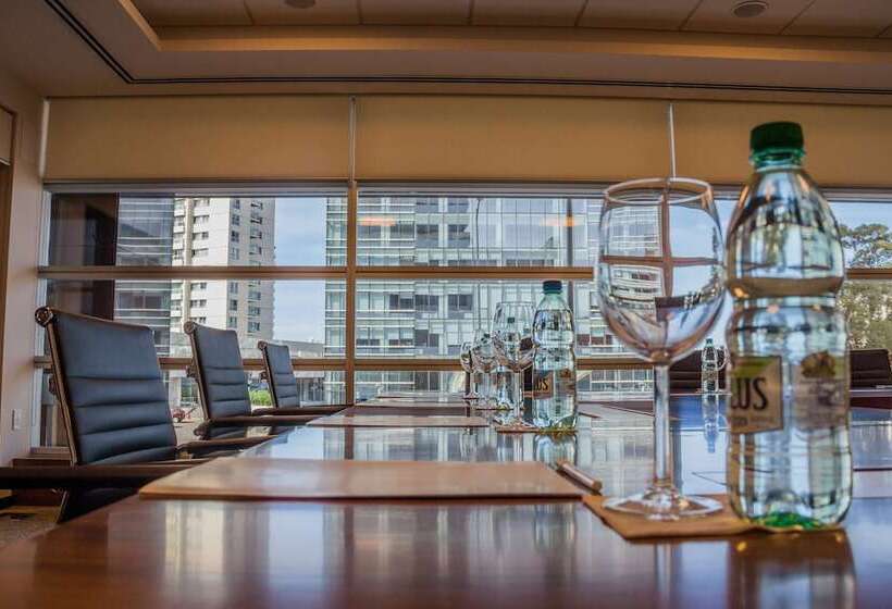 בית מלון כפרי Hilton Garden Inn Montevideo