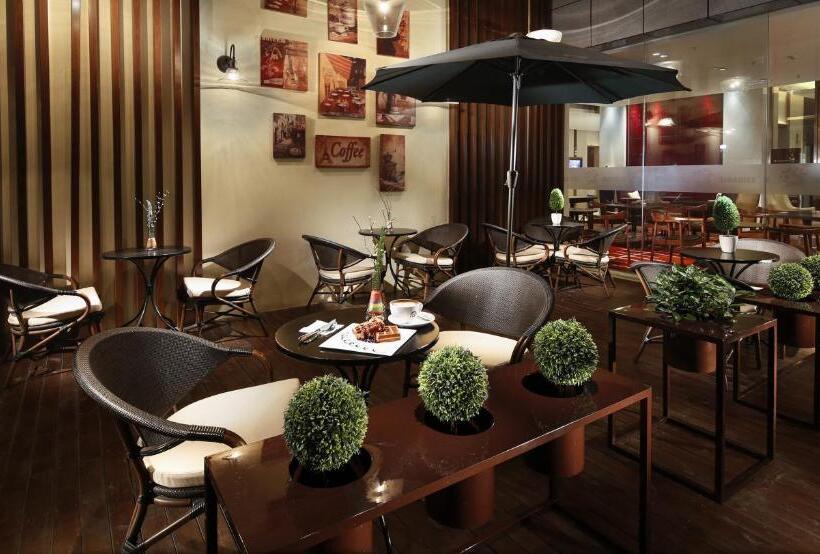 Lia Charlton Hotel Shenzhen