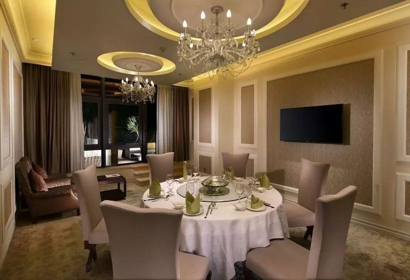 Lia Charlton Hotel Shenzhen