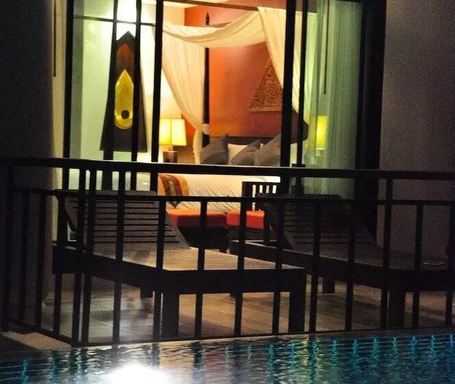 ホテル Navatara Phuket Resort   Sha Extra Plus