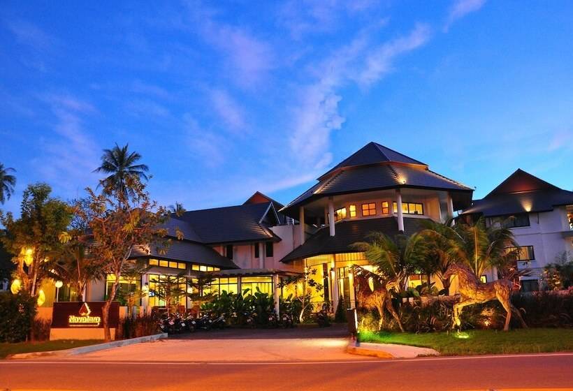 فندق Navatara Phuket Resort   Sha Extra Plus