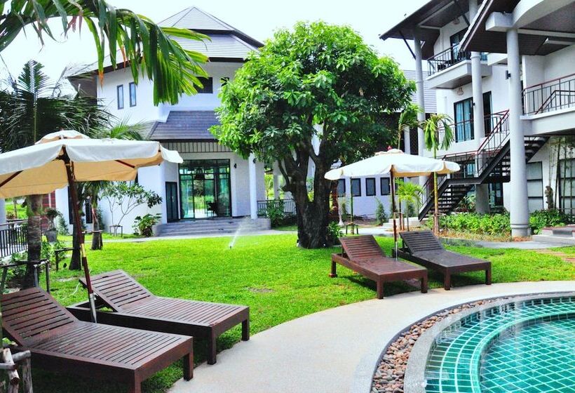 فندق Navatara Phuket Resort   Sha Extra Plus