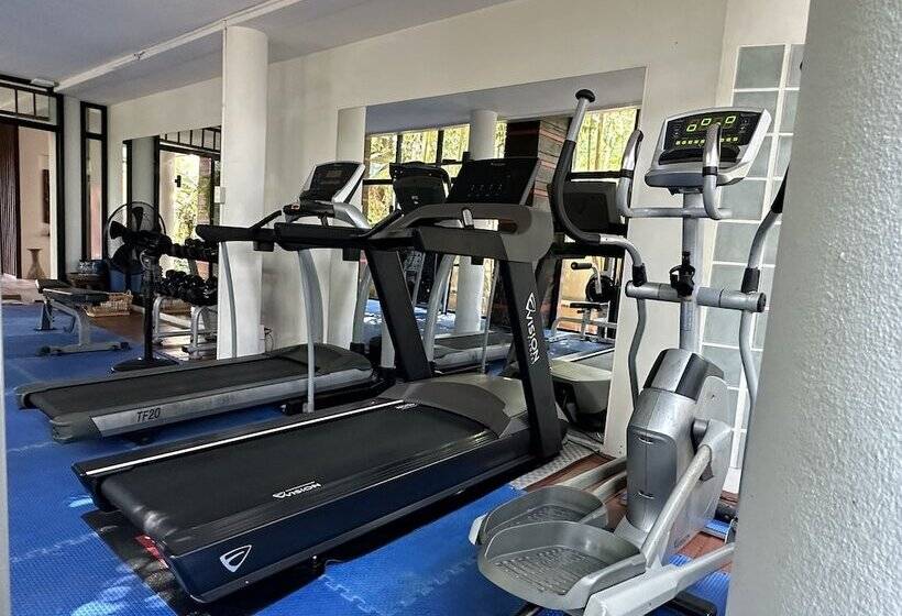 فندق Navatara Phuket Resort   Sha Extra Plus