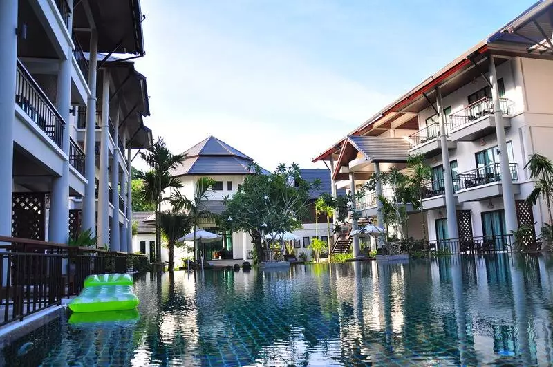 ホテル Navatara Phuket Resort   Sha Extra Plus