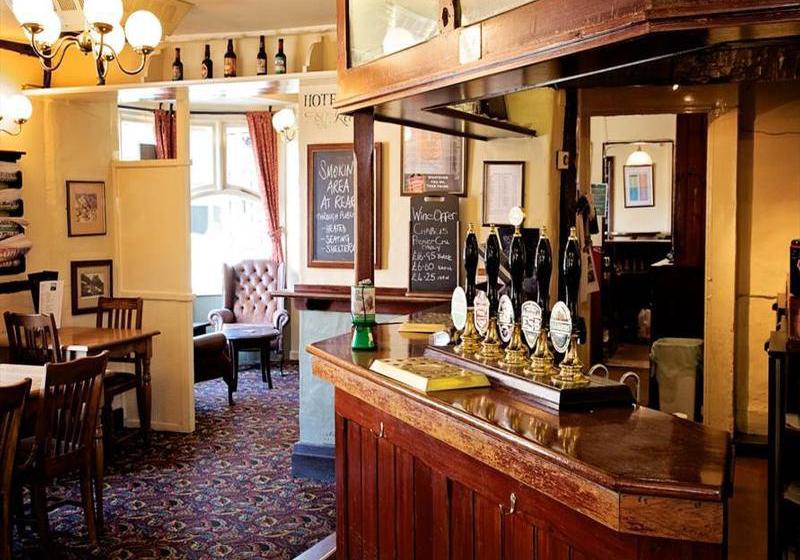 酒店 The Ship And Bell