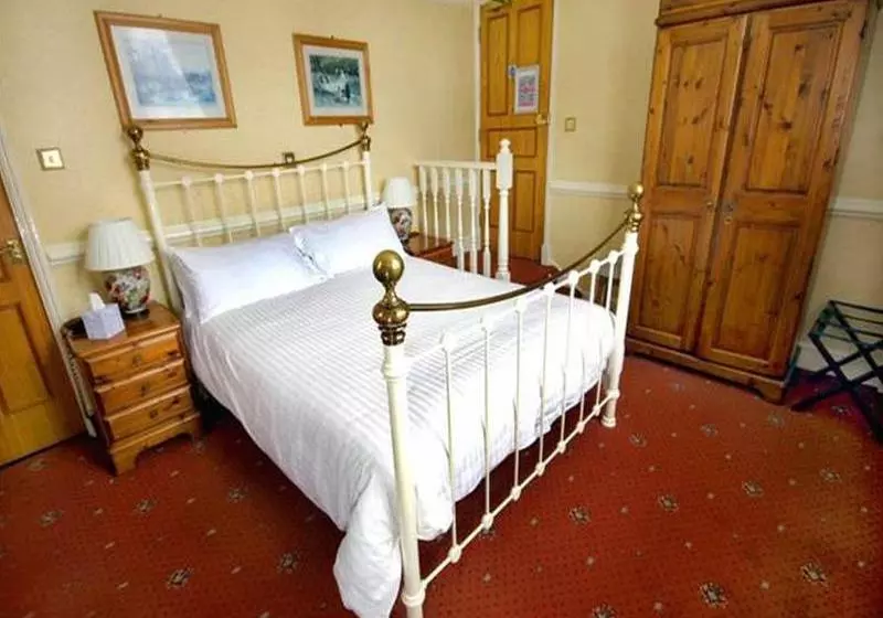 호텔 The Ship And Bell