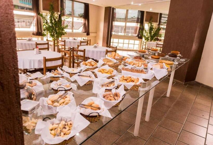 Отель Stratus Vila