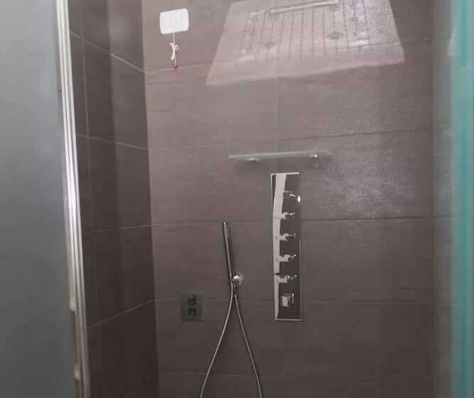 בית מלון כפרי White Angel