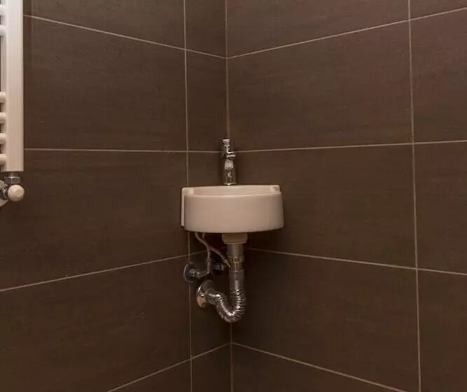 בית מלון כפרי White Angel