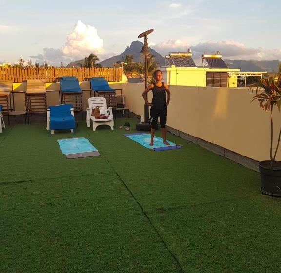 West Coast View Studios & Appartment