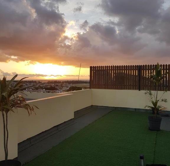 West Coast View Studios & Appartment