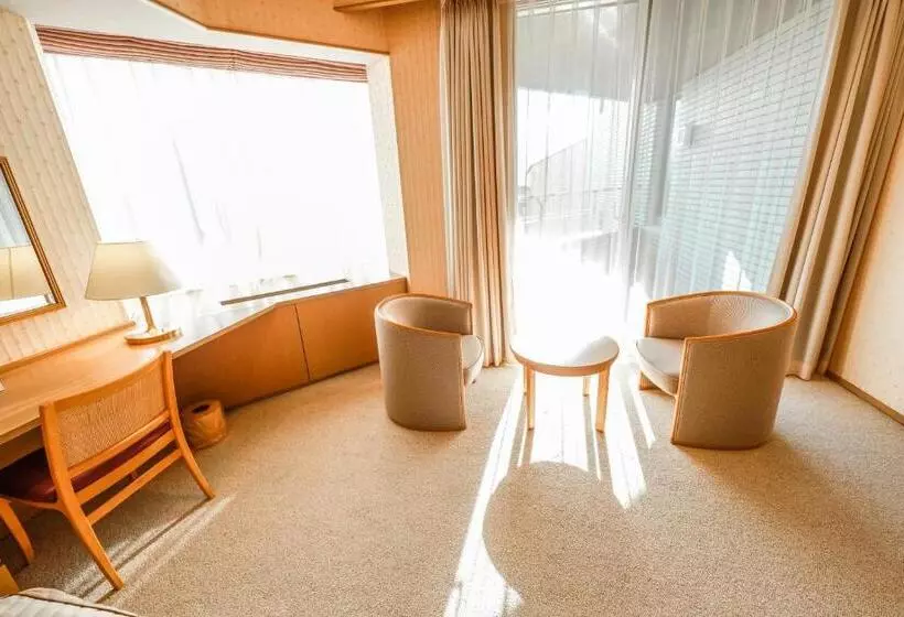 Chateraise Hotel Nirasaki No Mori