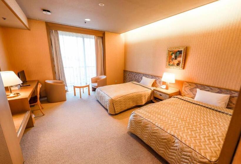 Chateraise Hotel Nirasaki No Mori