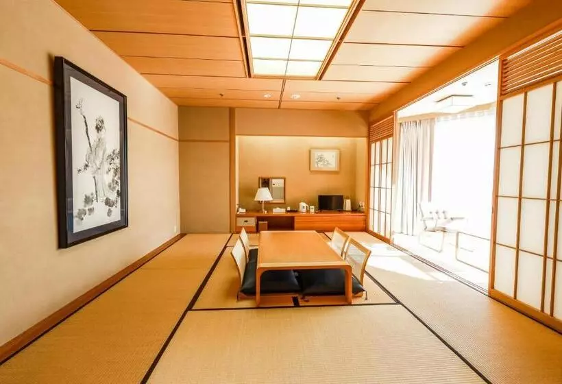 Chateraise Hotel Nirasaki No Mori