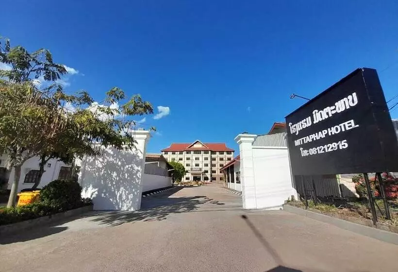 Mittaphap Hotel Oudomxay