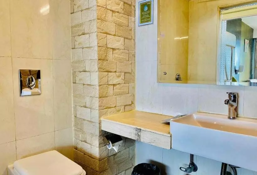 ホテル Nature Mountain Valley View Resort    A Four Star Luxury Resort