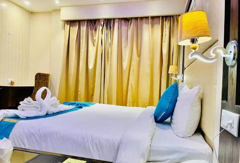 ホテル Nature Mountain Valley View Resort    A Four Star Luxury Resort