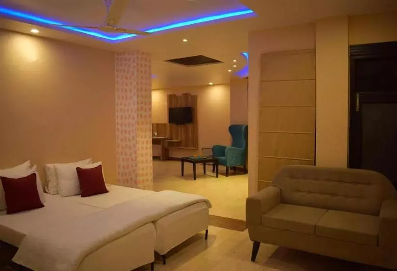 ホテル Nature Mountain Valley View Resort    A Four Star Luxury Resort