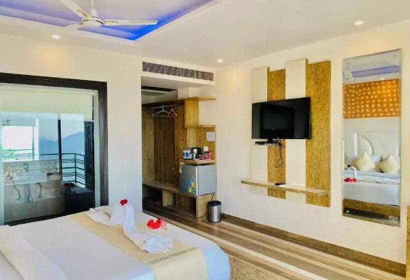 ホテル Nature Mountain Valley View Resort    A Four Star Luxury Resort