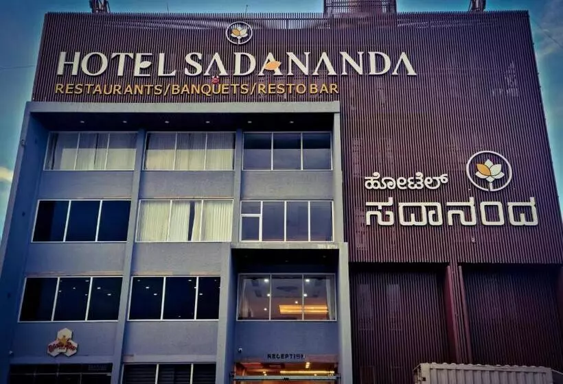 Hotelli Sadanand S Highway Inn, Tumkur