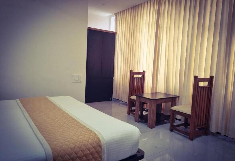 Hotel Sadanand S Highway Inn, Tumkur