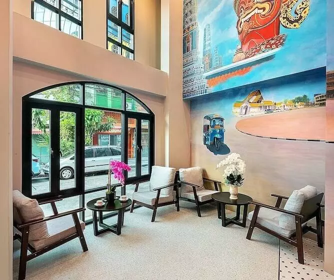 هاستل Phra Nakhon Poshtel