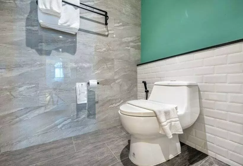 هاستل Phra Nakhon Poshtel