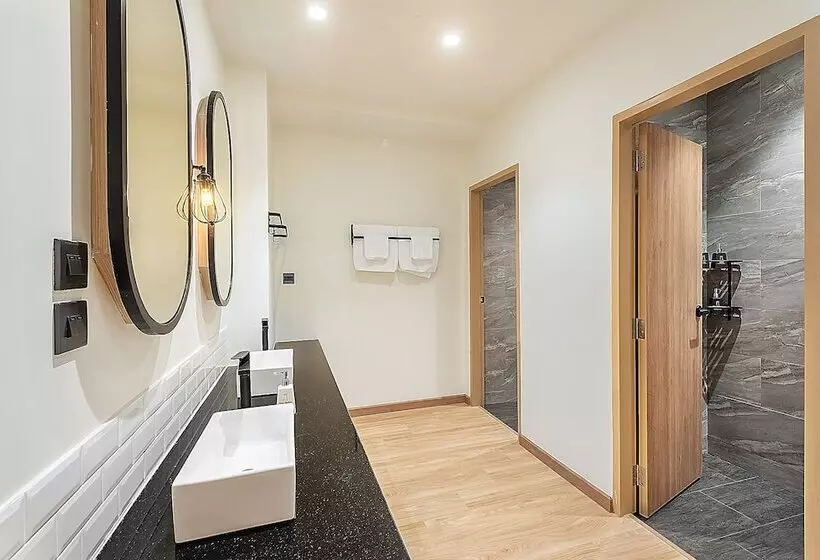 هاستل Phra Nakhon Poshtel