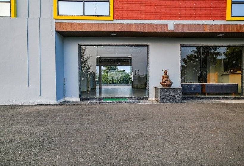 호텔 Celebrate Inn