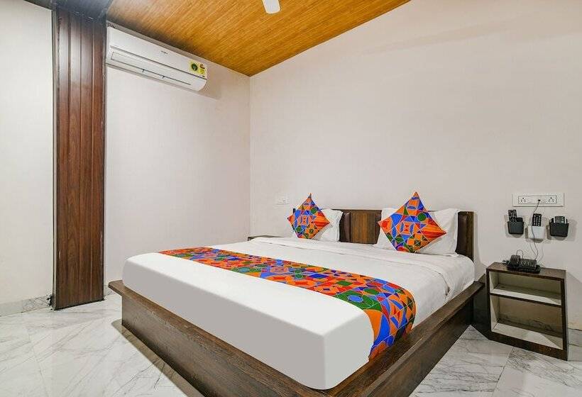 호텔 Celebrate Inn