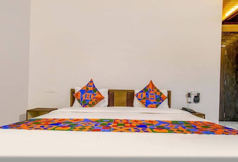 호텔 Celebrate Inn