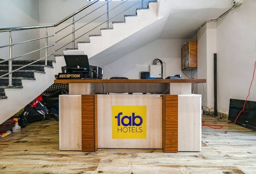 호텔 Celebrate Inn