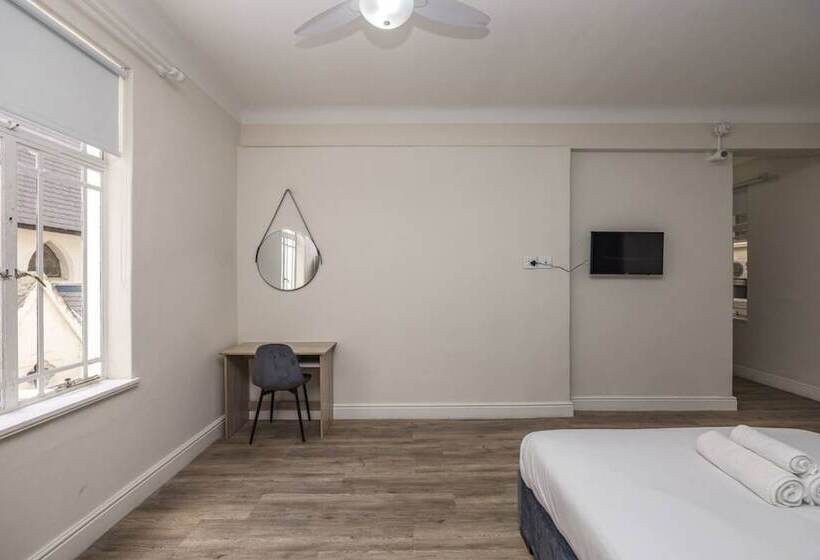 בית מלון כפרי Cape Legacy