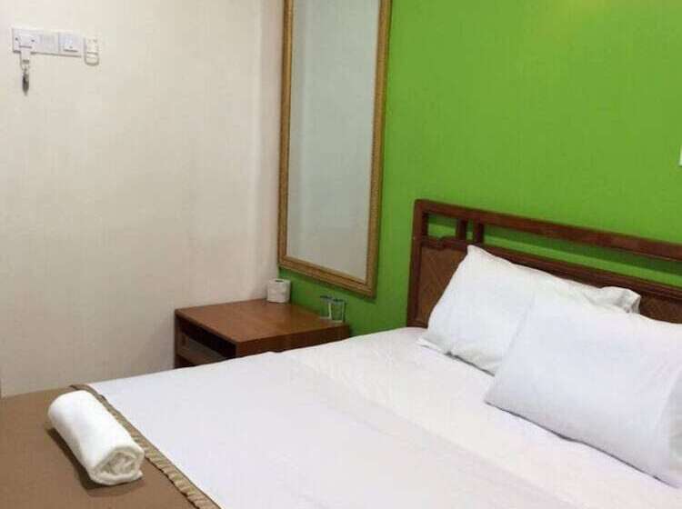 فندق Oyo 90742 Ihome