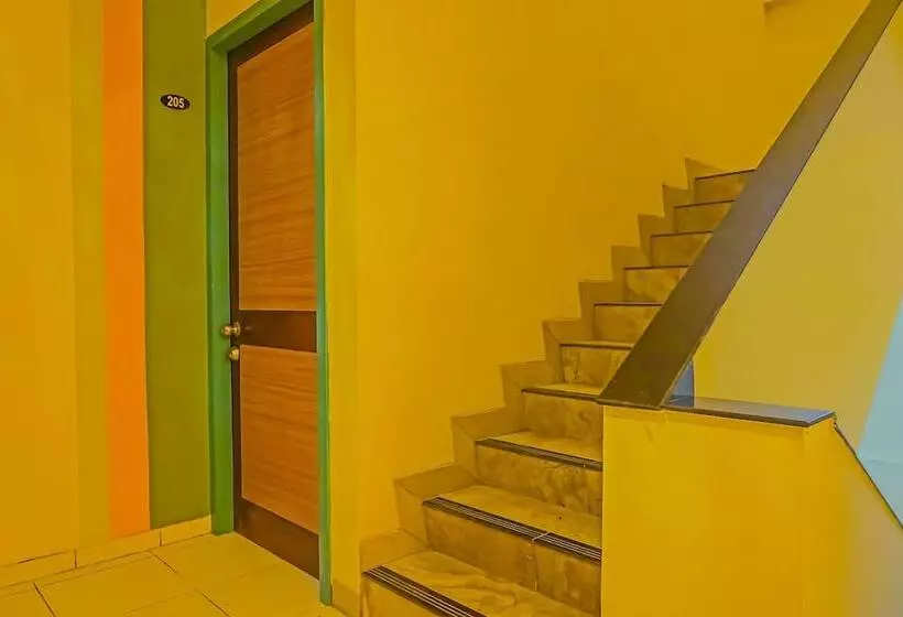 ホテル Oyo 92271 Orienchi 3