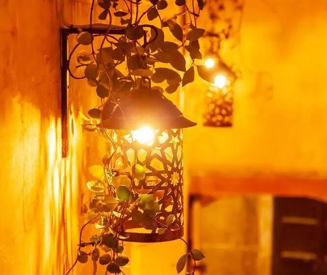 هتل Reji Boutique