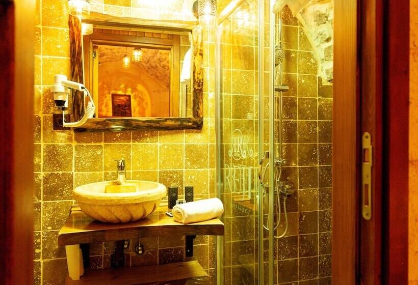 هتل Reji Boutique