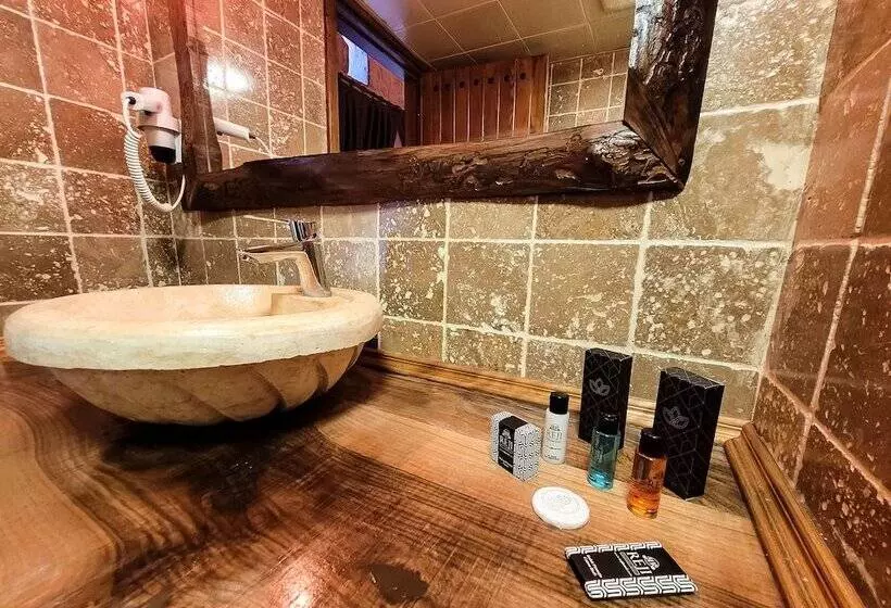 هتل Reji Boutique