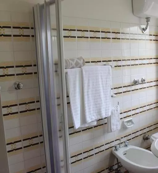 Piccolo Hotel Nuova Gestione