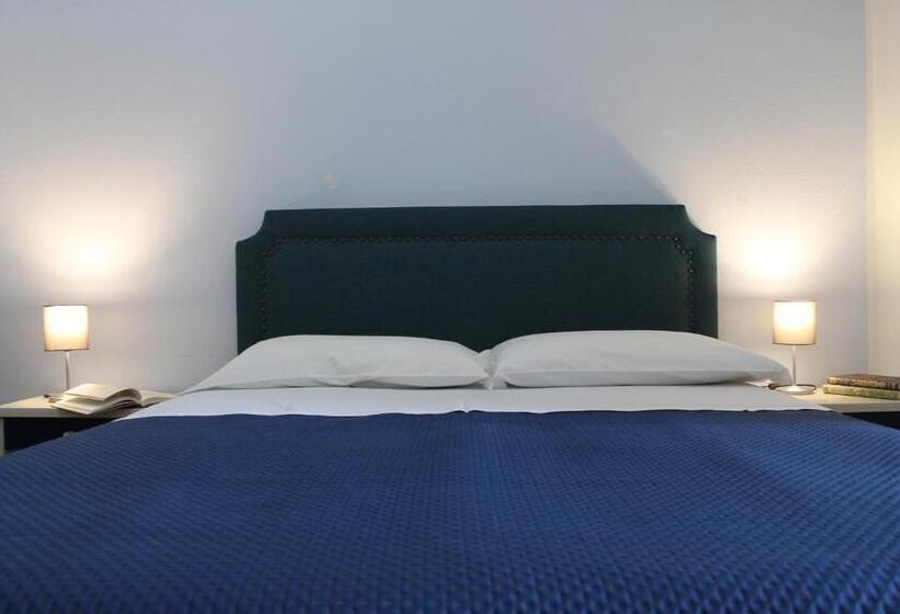 Piccolo Hotel Nuova Gestione