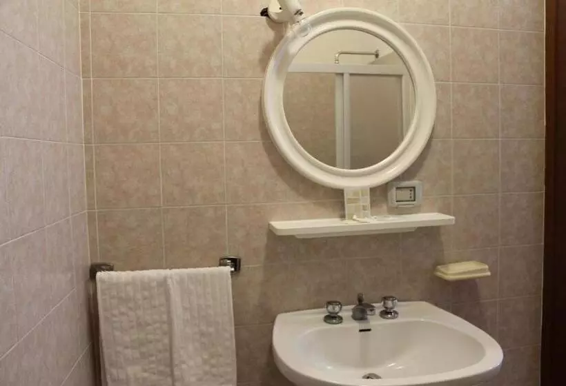 Piccolo Hotel Nuova Gestione
